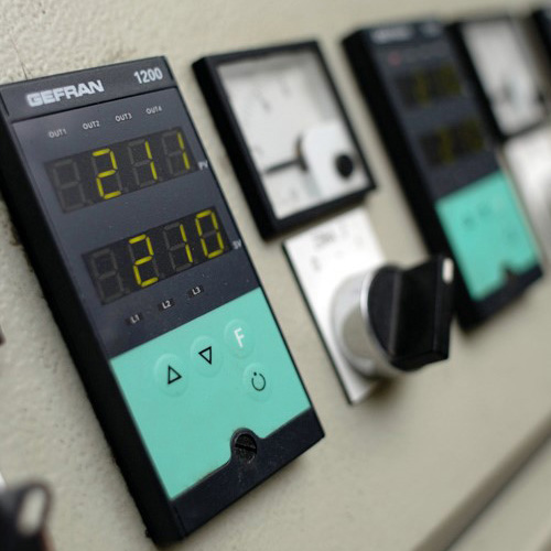 ekstruder za izradu brtvi